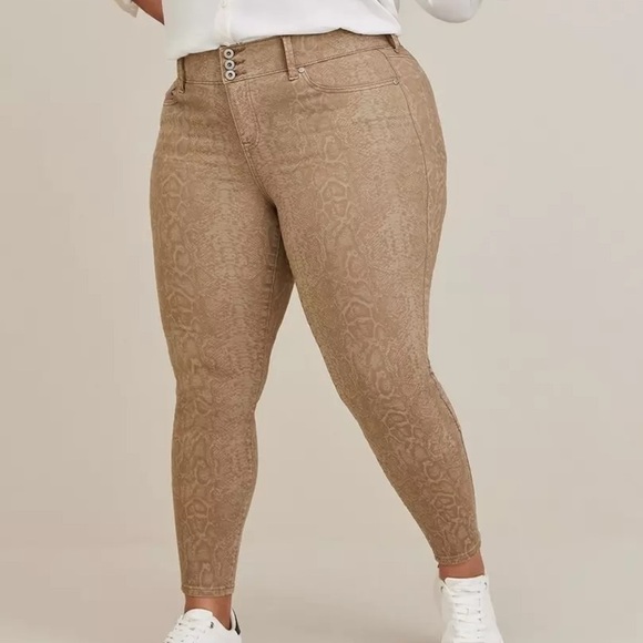 torrid Denim - Torrid Women Plus Sz 28R Tan Python Super Soft Jegging Skinny High-Rise Jean NWT
